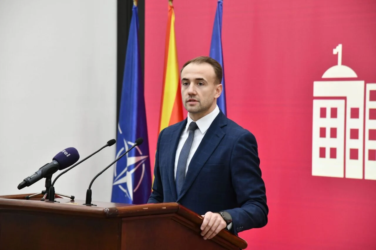 Стојаноски го образложи Предлог-законот за трансформација во редовен работен однос