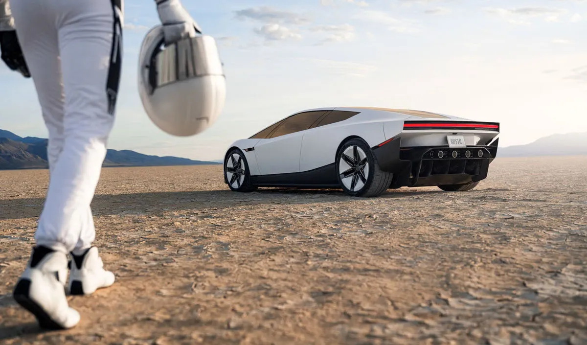 ФОТО | ВИДЕО: „TESLA“ го претстави новиот Roadster – автомобил што со помош на потисници се издигна во воздух